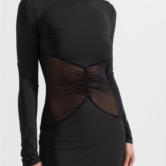 Elegant Long Dress With See-Through Waist - Black - Picture 7 of 16